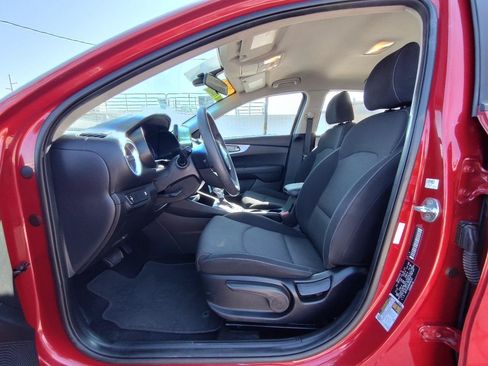 Used 2022 Kia Forte LXS FWD image 14