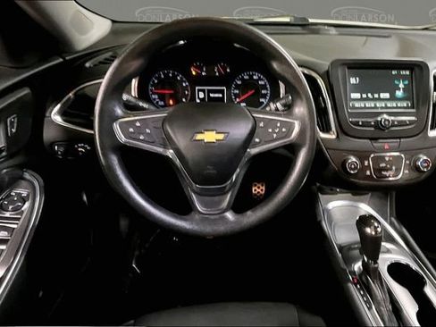 Used 2016 Chevrolet Malibu LT FWD image 18