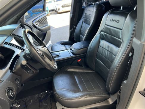 Used 2018 Ford Taurus SHO AWD/4WD image 21