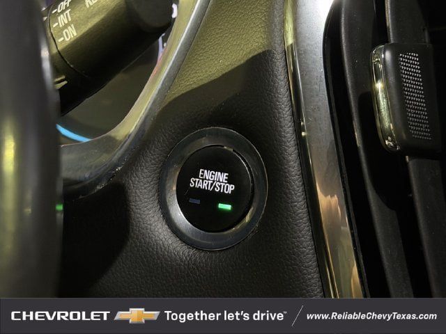 Used 2021 Chevrolet Traverse LT FWD image 25