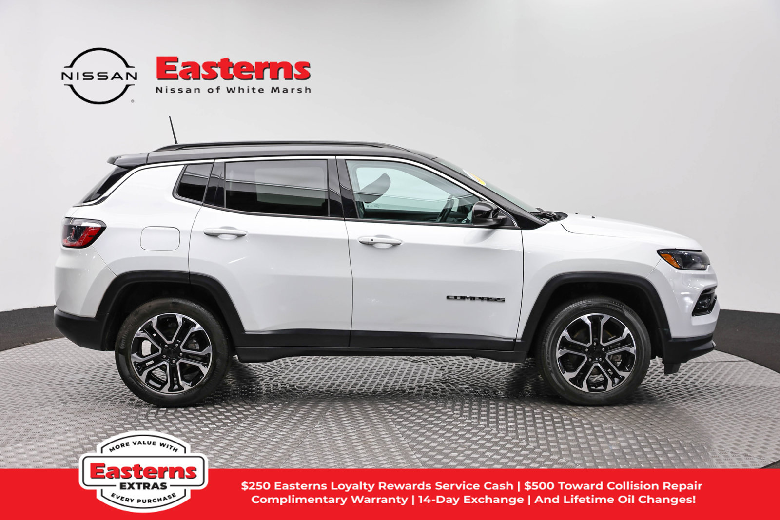 Used 2022 Jeep Compass Limited AWD/4WD image 4