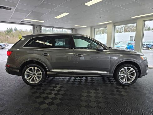 Used 2025 Audi Q7 3.0T Premium Plus image 2
