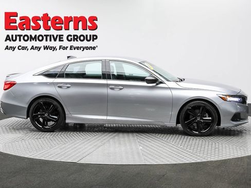 Used 2022 Honda Accord Sport Special Edition image 4