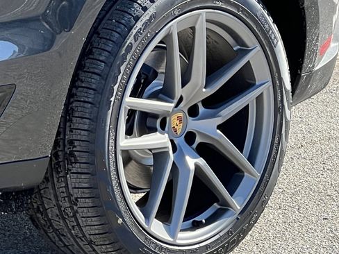 New 2026 Porsche Macan image 10