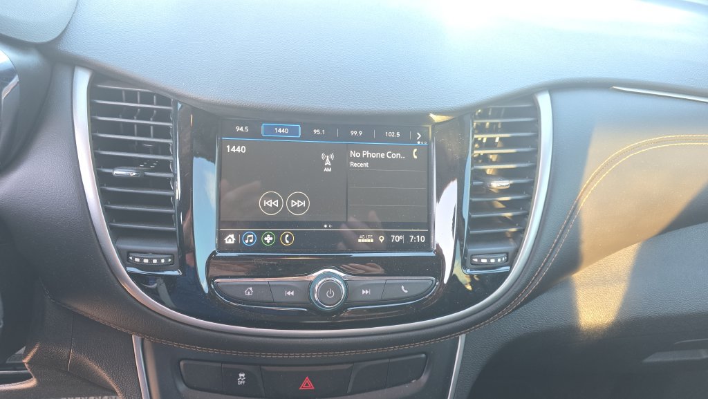 Used 2018 Chevrolet Trax LS w/ LPO, Cargo Package FWD image 16