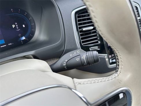 Used 2023 Volvo XC90 B6 Plus image 26