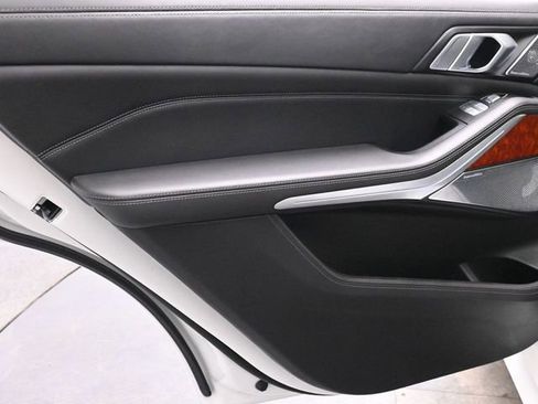 Used 2024 BMW ALPINA XB7 image 15