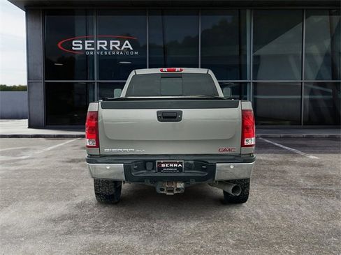 Used 2014 GMC Sierra 3500 SLT w/ SLT Convenience Package image 4