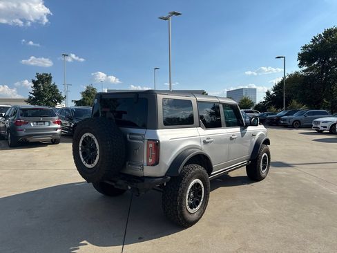 Used 2022 Ford Bronco Outer Banks w/ Sasquatch Package AWD/4WD image 5