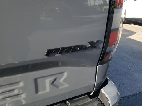 Used 2023 Nissan Frontier Pro-X w/ Pro Convenience Package image 8