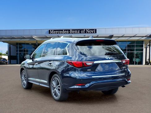 Used 2020 INFINITI QX60 Luxe w/ Sensory Package AWD/4WD image 3