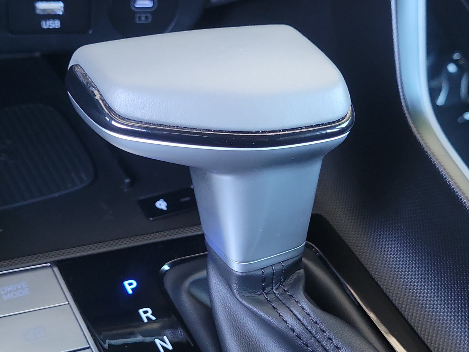 Certified 2025 Hyundai Elantra Sport FWD image 17