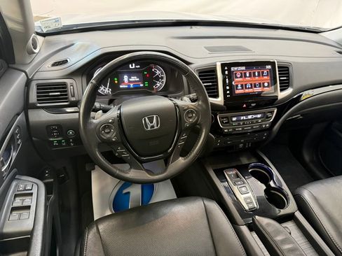 Used 2017 Honda Pilot Elite image 12