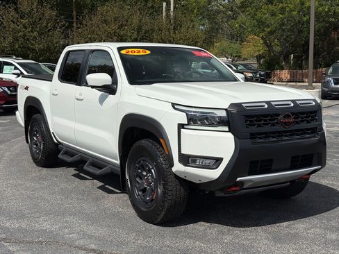 Certified 2025 Nissan Frontier PRO-4X w/ Pro Premium Package image 3