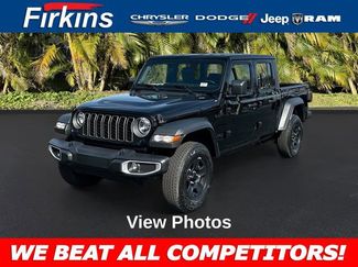 New 2026 Jeep Gladiator Sport video 1