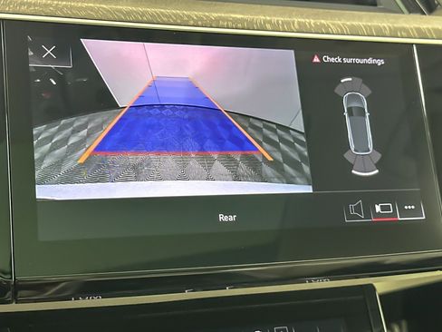 Used 2024 Audi Q8 e-tron Premium image 19