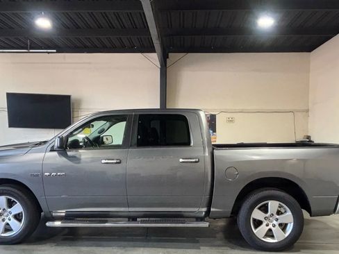Used 2009 Dodge Ram 1500 Truck SLT image 5