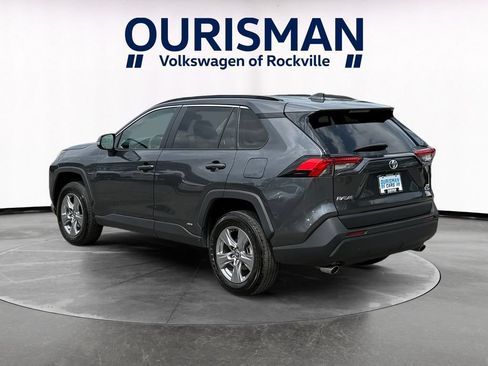 Used 2025 Toyota RAV4 XLE AWD/4WD image 4