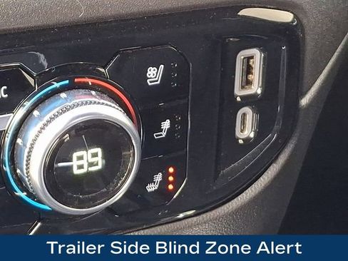 Used 2022 GMC Sierra 1500 SLT w/ SLT Premium Package image 28