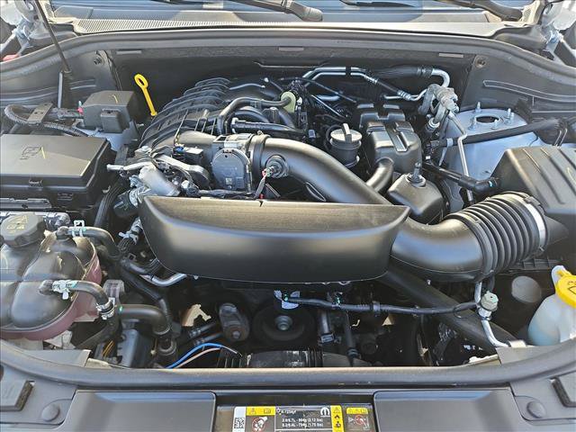 Used 2025 Dodge Durango GT AWD/4WD image 23