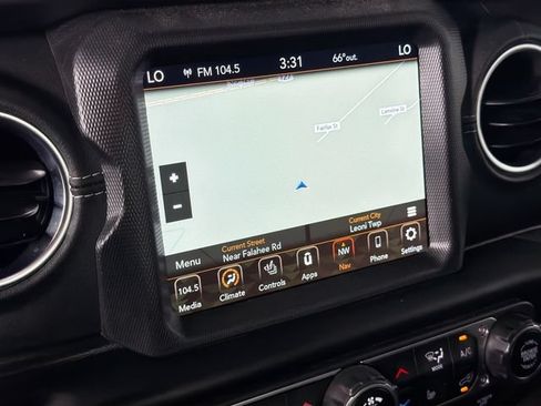 Used 2023 Jeep Wrangler Unlimited Sahara w/ Cold Weather Group AWD/4WD image 14