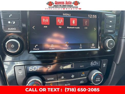 Used 2018 Nissan Rogue SV image 18