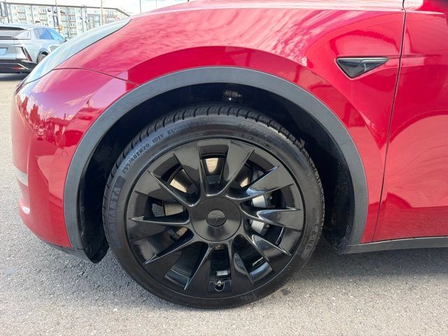 Used 2021 Tesla Model Y Long Range AWD/4WD image 4