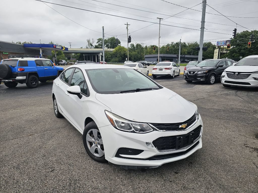 Used 2017 Chevrolet Cruze LS FWD image 4