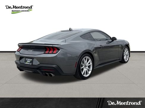 Used 2025 Ford Mustang GT Premium RWD image 5