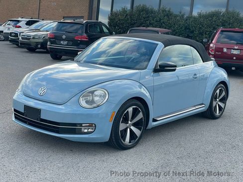 Used 2013 Volkswagen Beetle Turbo 60's Edition image 3