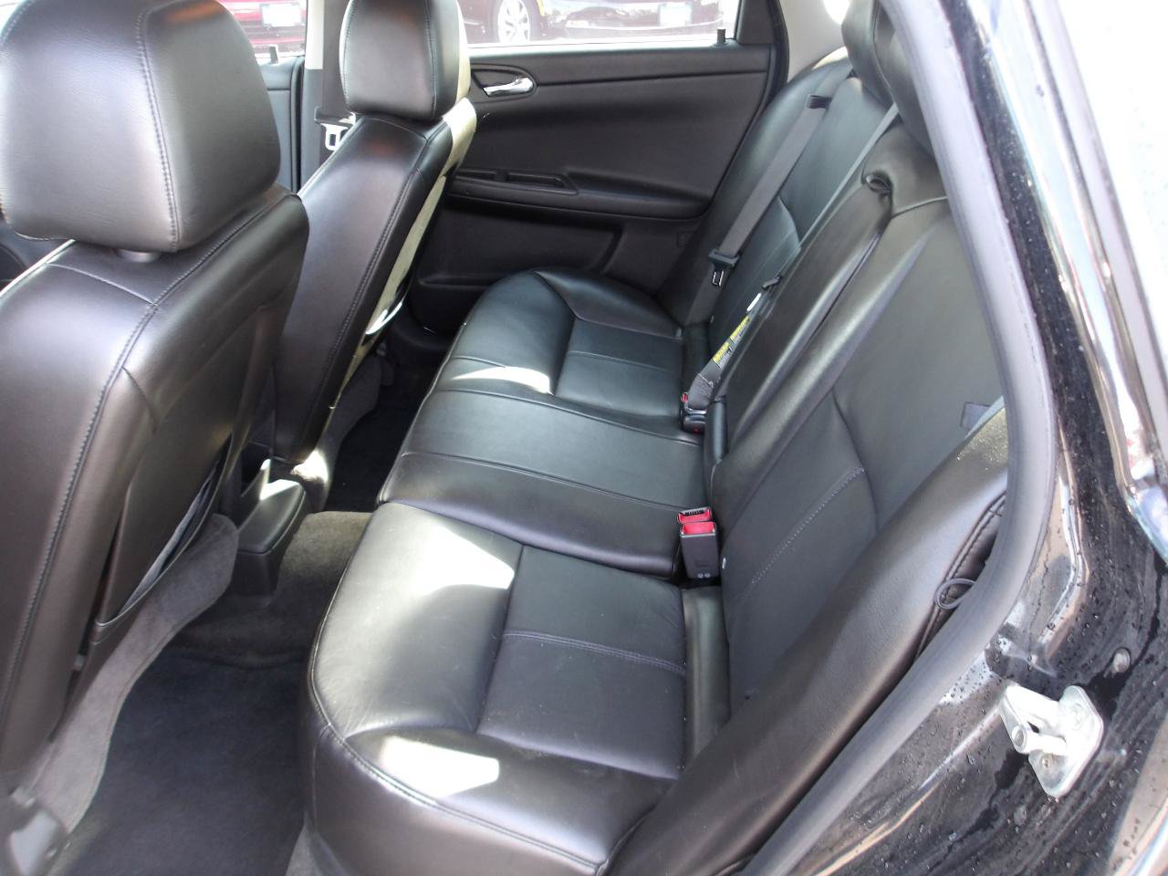Used 2007 Chevrolet Impala SS FWD image 10