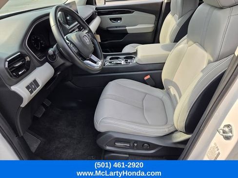 Certified 2025 Honda Pilot Touring image 13