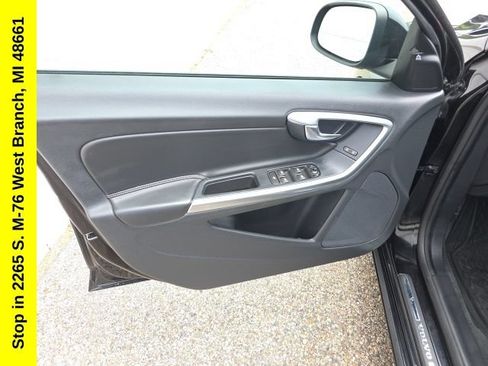 Used 2018 Volvo S60 T5 Dynamic w/ Vision Package FWD image 14