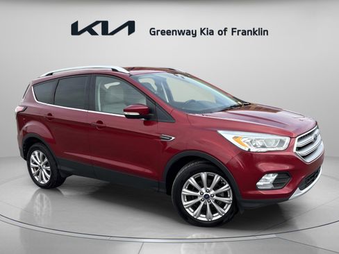 Used 2017 Ford Escape Titanium image 1