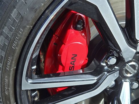 Used 2020 Nissan 370Z Touring Sport image 11