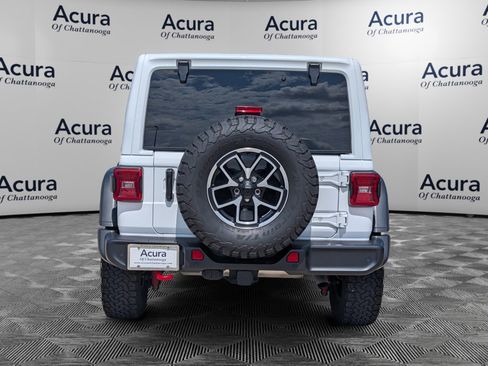 Used 2024 Jeep Wrangler Unlimited Rubicon w/ Technology Group AWD/4WD image 6
