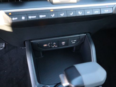 New 2025 Kia K4 LXS image 37