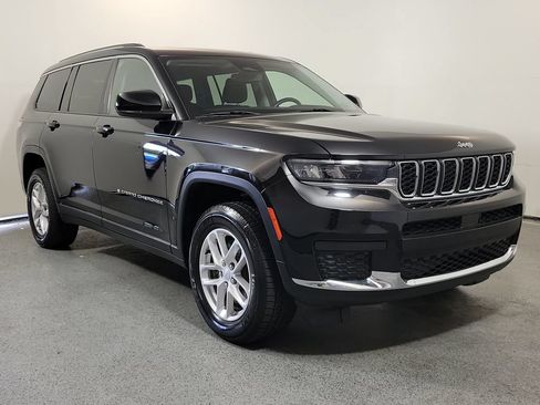 Used 2022 Jeep Grand Cherokee L Laredo w/ Luxury Tech Group I RWD image 1