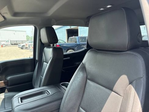 Used 2019 GMC Sierra 1500 SLT w/ SLT Premium Package AWD/4WD image 9