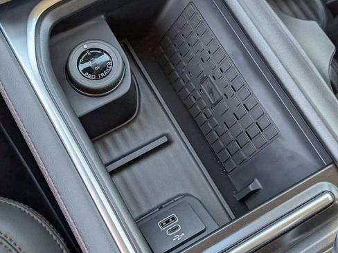 New 2025 Ford Expedition Max Active image 42