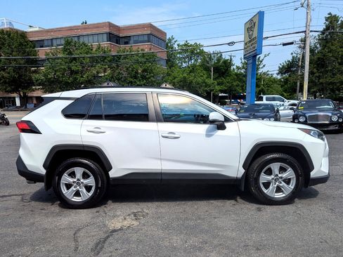Used 2019 Toyota RAV4 XLE w/ Convenience Package image 6