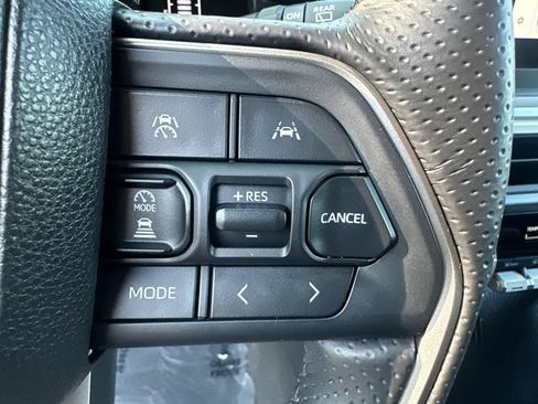 Used 2026 Toyota 4Runner SR5 AWD/4WD image 29