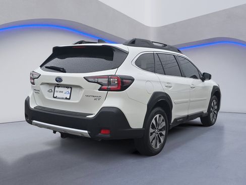Used 2025 Subaru Outback Limited XT image 5