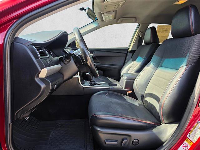 Used 2016 Toyota Camry SE FWD image 20
