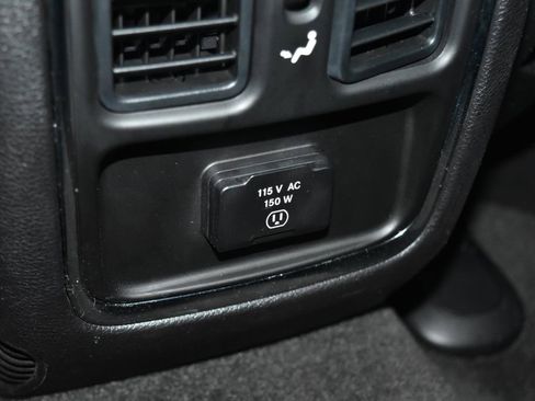 Used 2012 Jeep Grand Cherokee Laredo w/ Laredo E Group image 18