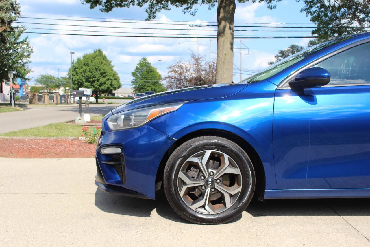 Used 2020 Kia Forte LXS FWD image 40