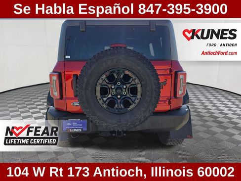 Used 2023 Ford Bronco Wildtrak image 8