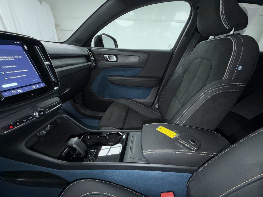 Used 2023 Volvo C40 P8 Recharge Ultimate AWD/4WD image 23
