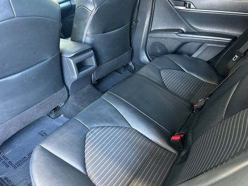 Certified 2021 Toyota Camry SE FWD image 11