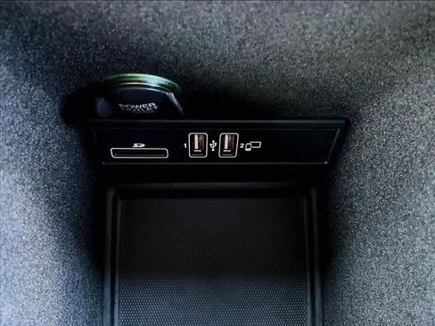 Used 2023 Aston Martin DBX 707 image 26